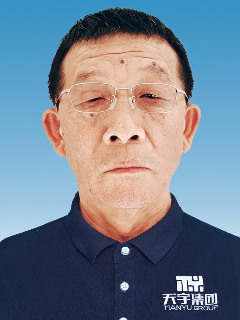 贵州天宇科技_技术人员照片_卜恒