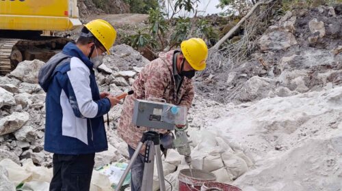 贵州天宇科技_职业卫生评价采样现场_册亨县坡妹镇绿水井砂石场03