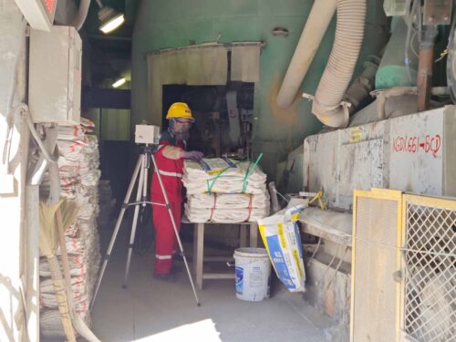贵州天宇科技_职业卫生评价采样现场_华新贵州顶效特种水泥有限公司03