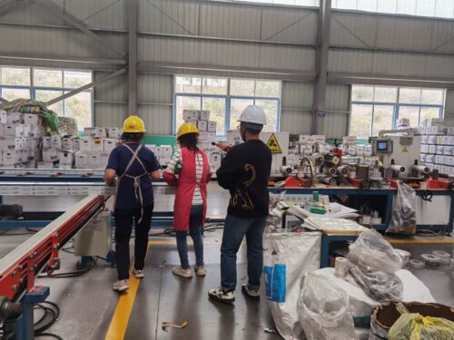 贵州天宇科技_职业卫生评价采样现场_贵州兴晟铝业科技有限公司03