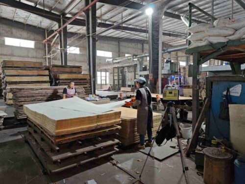 贵州天宇科技_职业卫生评价采样现场_贵州木当家装饰材料有限公司03