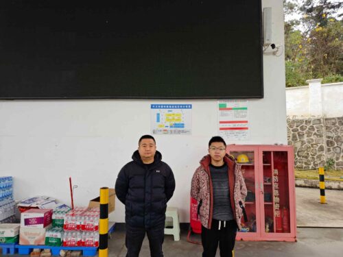 贵州天宇科技_职业卫生评价采样现场_兴义市园林路加油站有限责任公司02