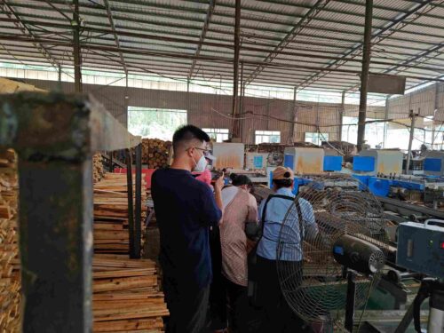 贵州天宇科技_职业卫生评价采样现场_贵州川贵木业有限公司04